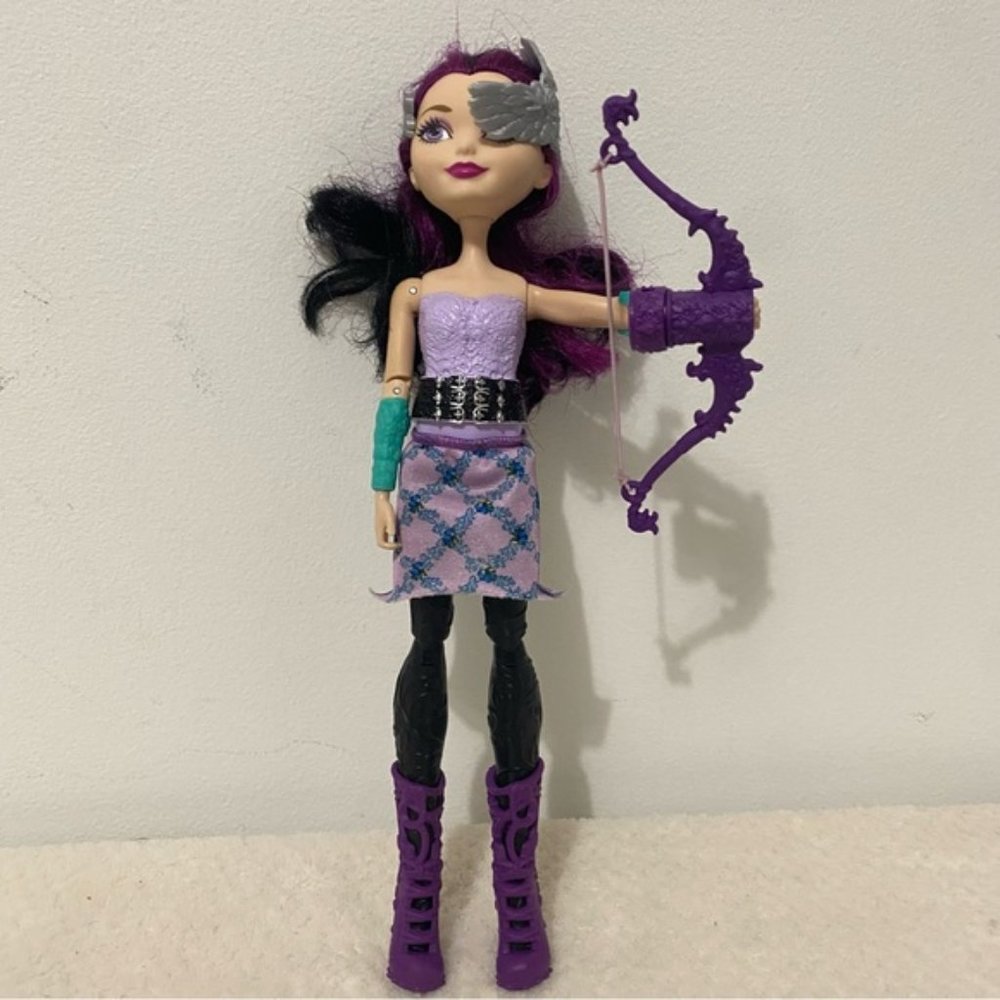 Mattel 2015 Ever After High Raven Queen Magic Arrow Doll 11" Purple Black Hair